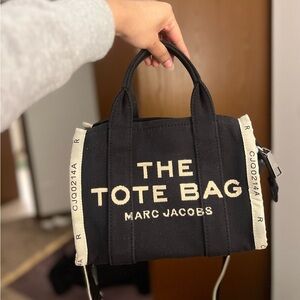 Marc Jacobs black tote bag crossbody